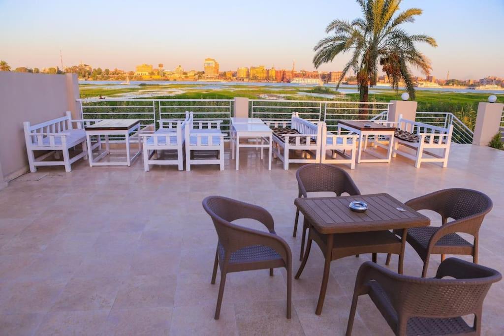 Royal Nile Villas - Nile View Apartment 2 Louxor Extérieur photo
