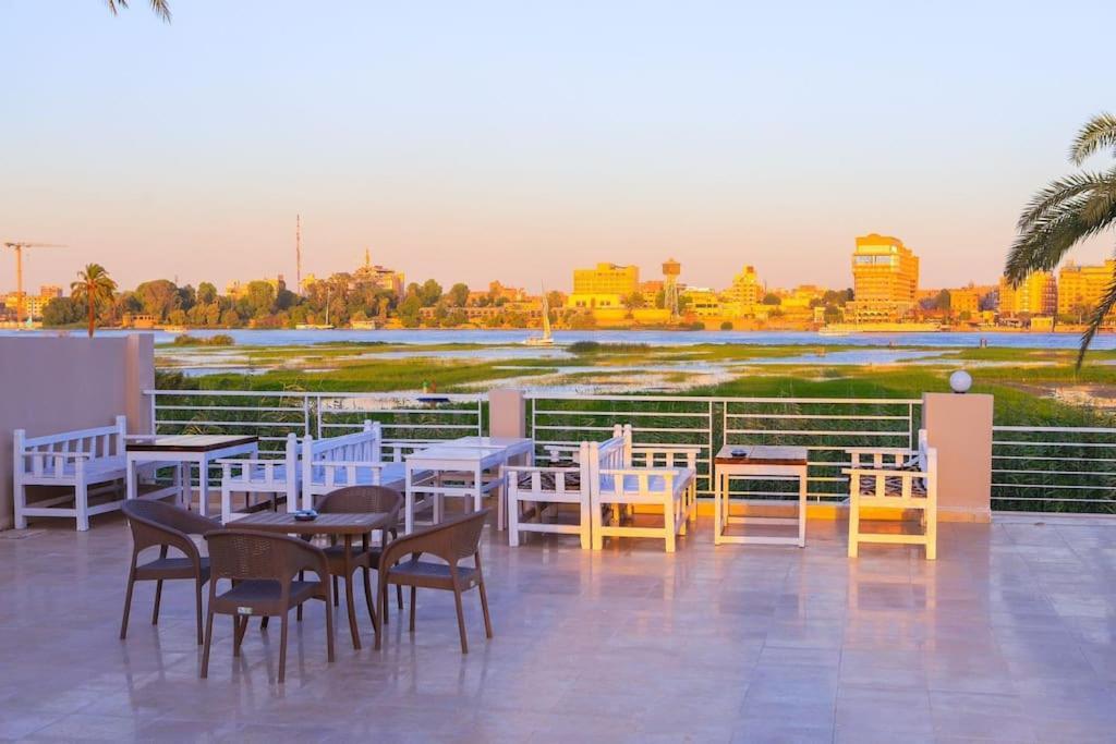 Royal Nile Villas - Nile View Apartment 2 Louxor Extérieur photo
